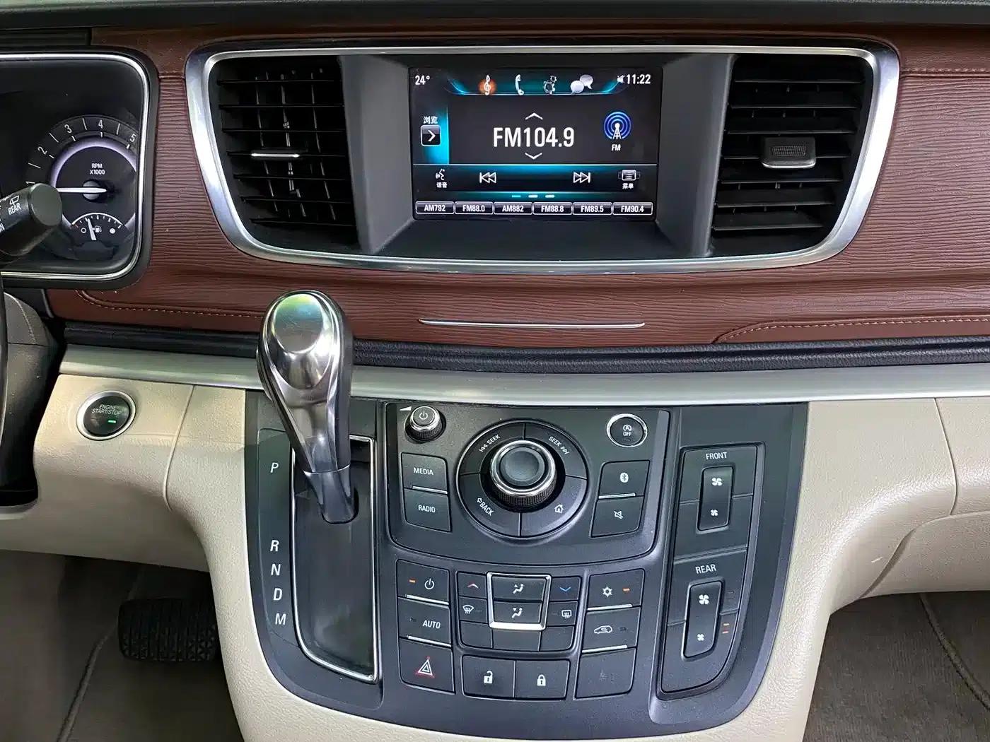 Buick GL8 2018 28T Luxury Edition (China VI Emission Standard) — миниатюра 13
