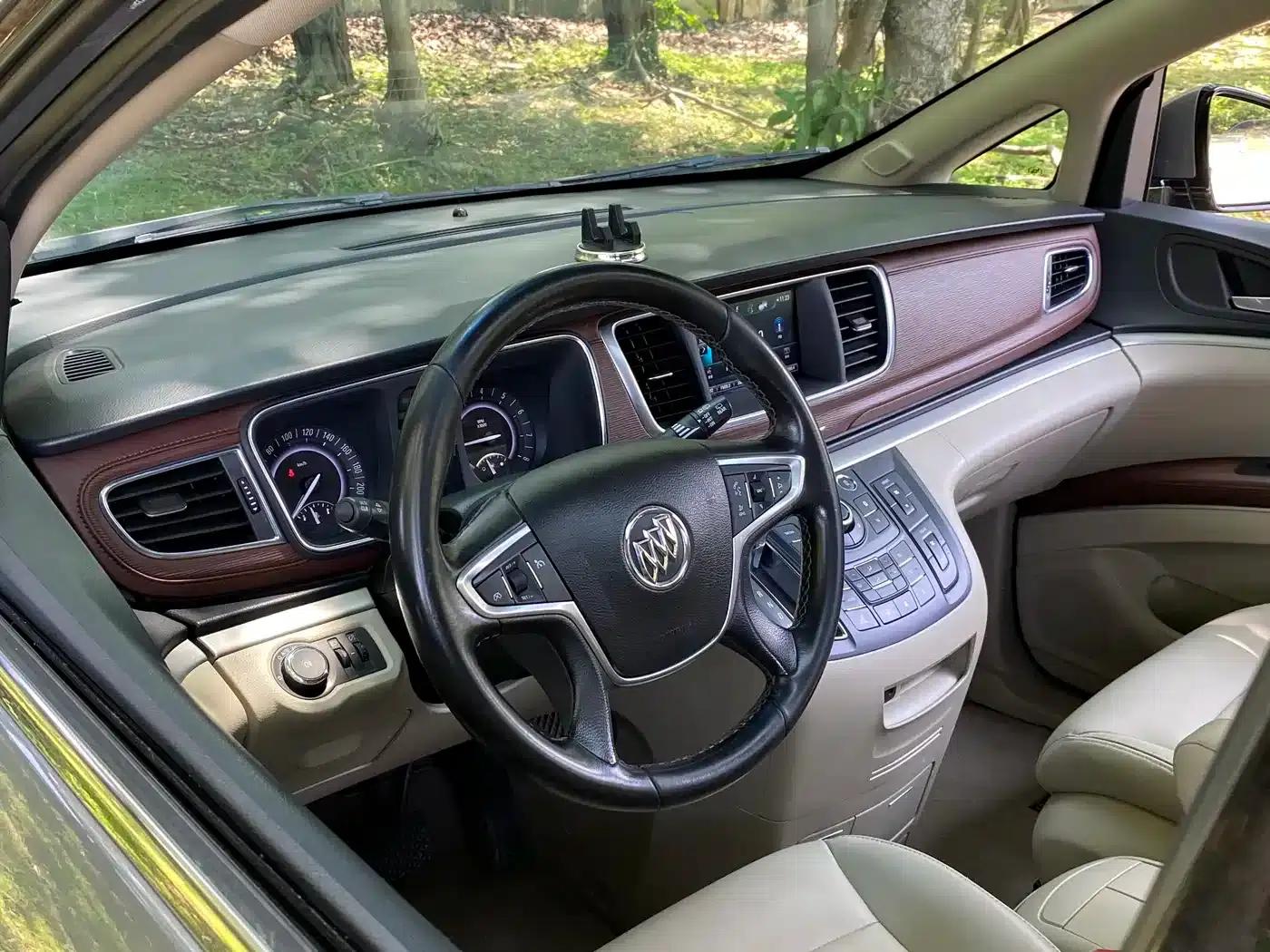 Buick GL8 2018 28T Luxury Edition (China VI Emission Standard) — миниатюра 17