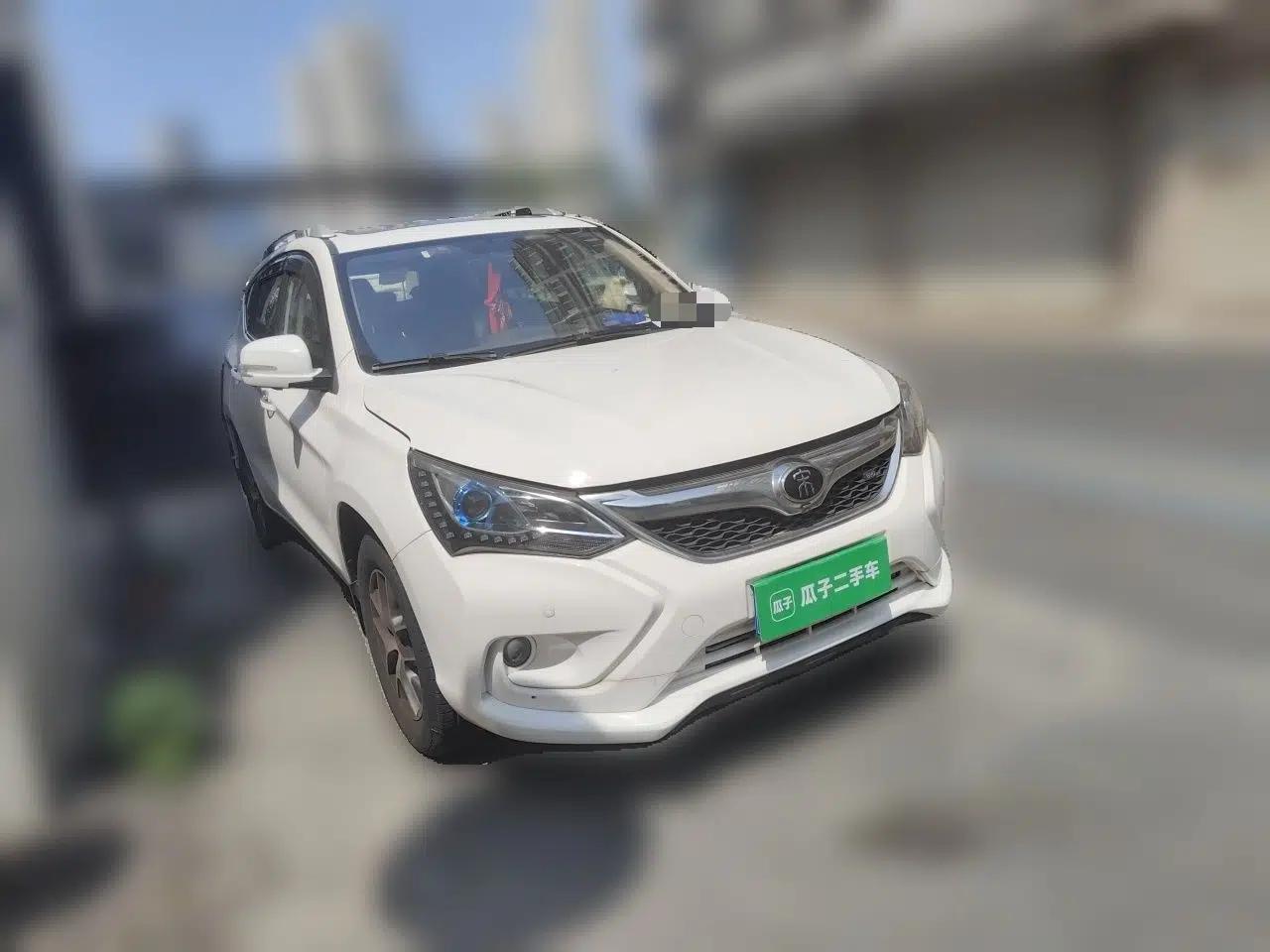 BYD Song 2016 GaiShi Edition 1.5TI Manual Elite Model — миниатюра 3