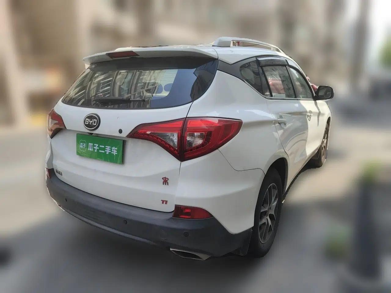 BYD Song 2016 GaiShi Edition 1.5TI Manual Elite Model — миниатюра 6