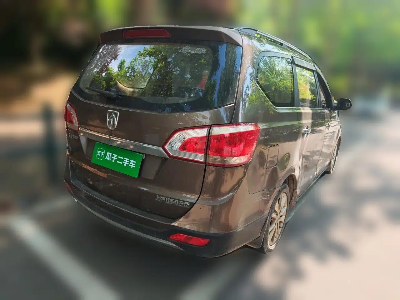 Baojun 730 2014 1.5L manual Comfort ESP version 7 seats — миниатюра 6