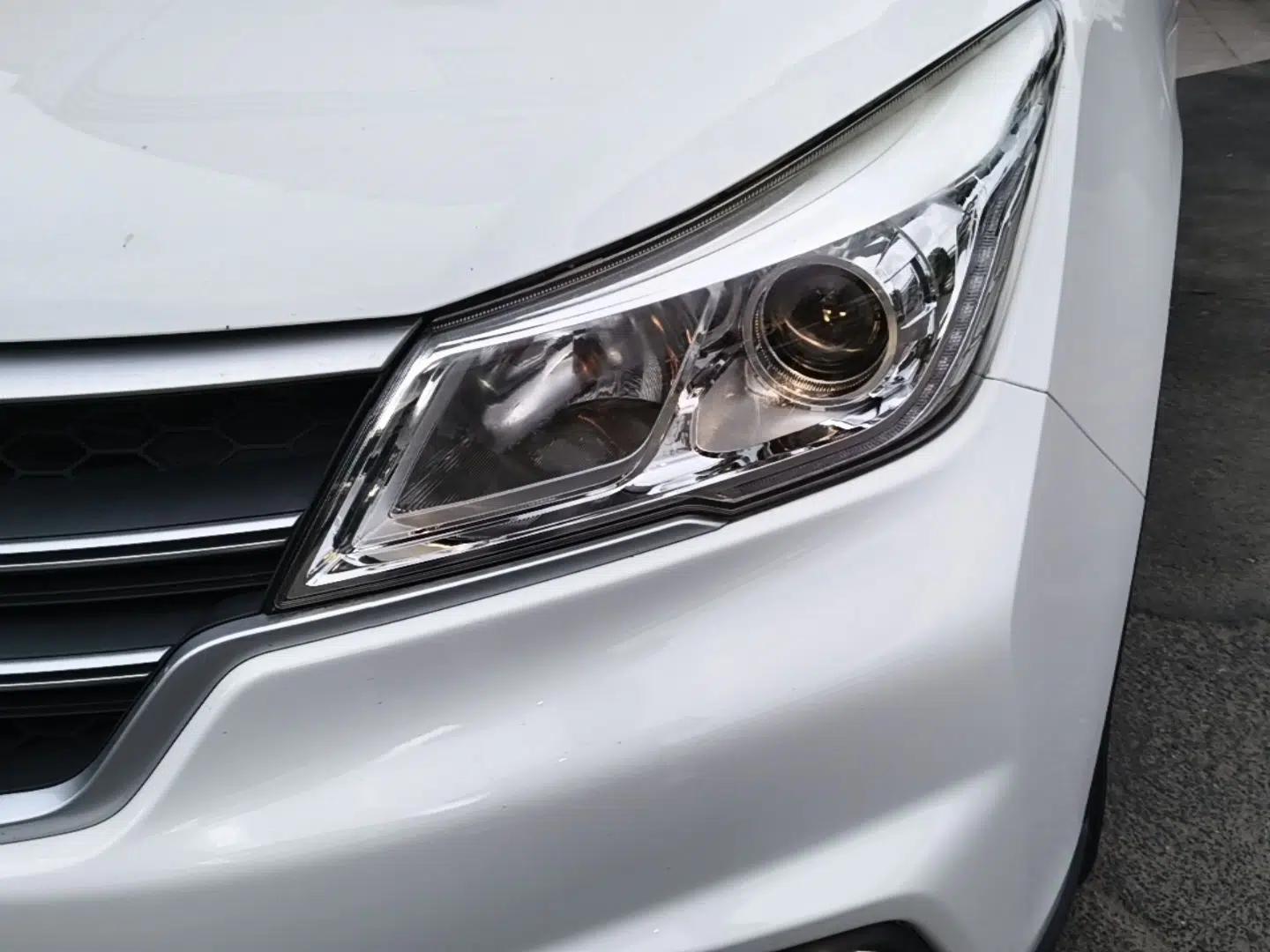 Baojun 730 2019 1.5T CVT Fashion Model 7 Seats China VI Emission Standard — миниатюра 8