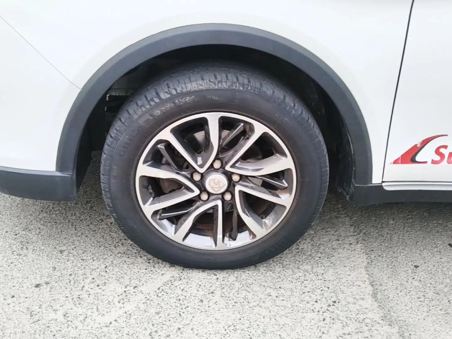 Baojun 730 2019 1.5T CVT Fashion Model 7 Seats China VI Emission Standard — миниатюра 10