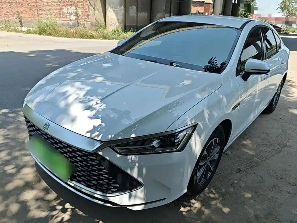 Qin PLUS 2024 Glory Edition DM-i 55KM Leading Model — миниатюра 1