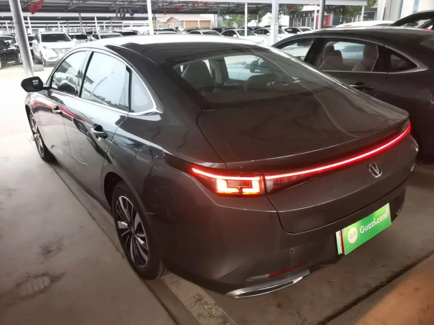 CHANGAN Eado PHEV 2025 Smart New Blue Whale 145KM Battleship Edition — миниатюра 4