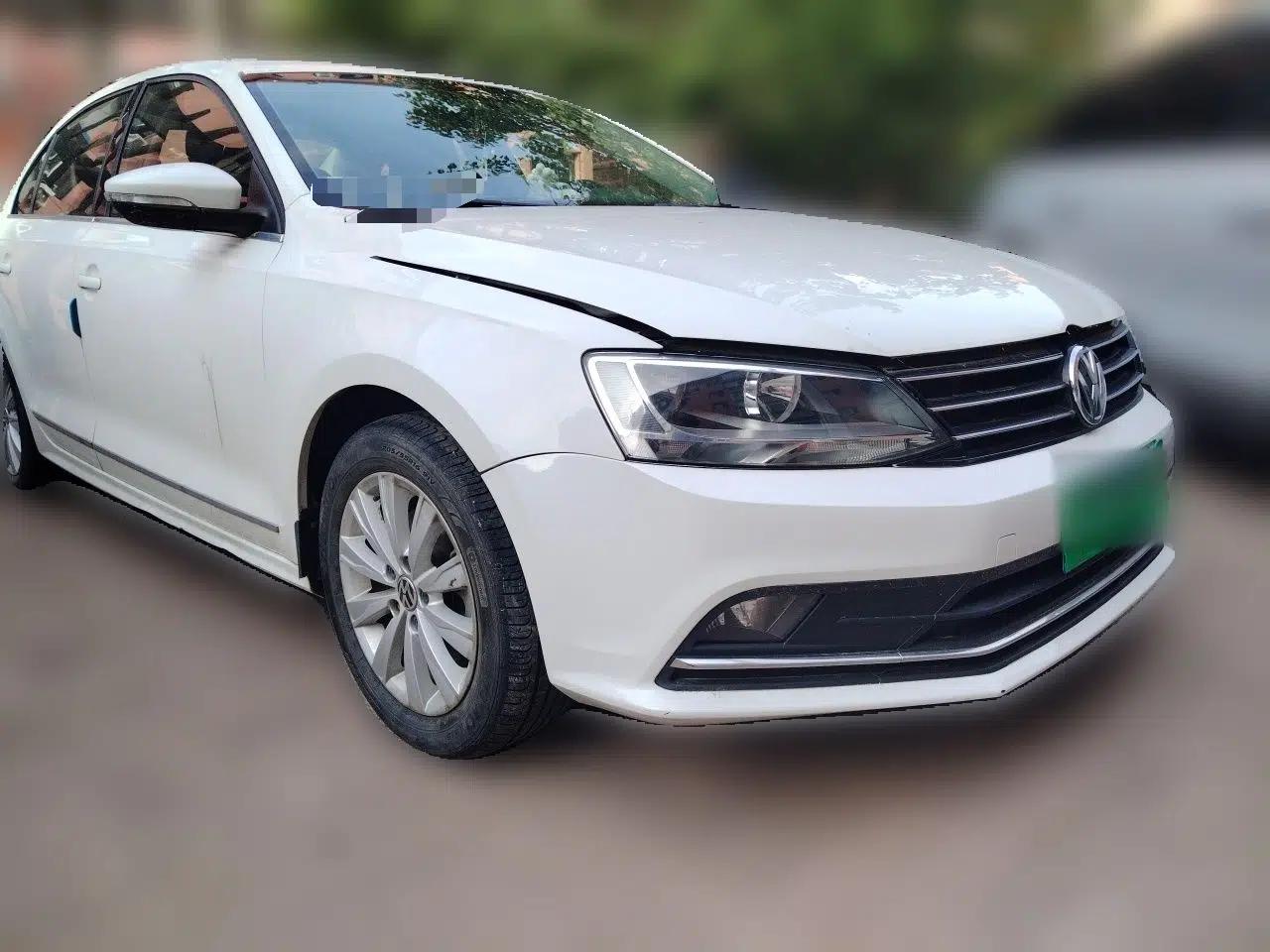 Volkswagen Sagitar 2015 230TSI Automatic Comfort Version — миниатюра 3