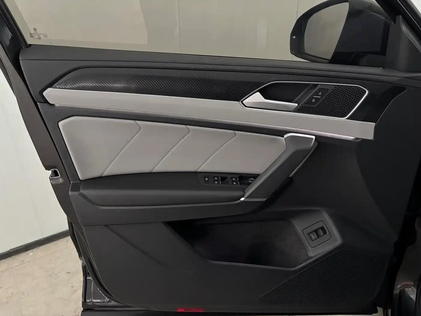 Tayron 2023 280TSI 2WD Luxury Plus Advanced Edition — миниатюра 7