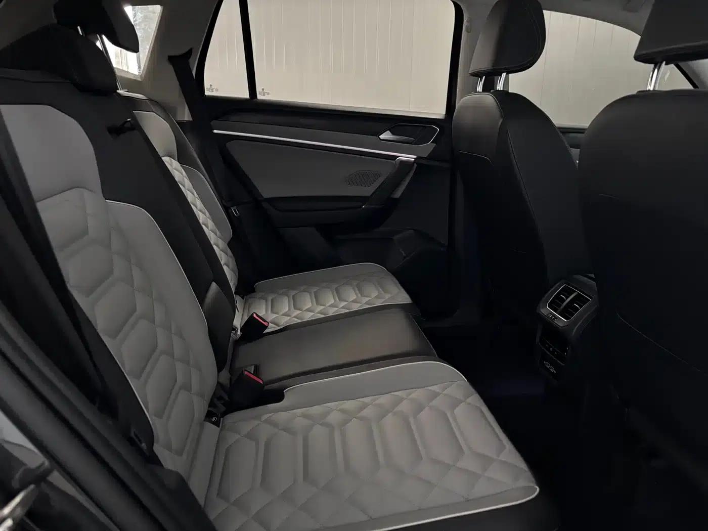 Tayron 2023 280TSI 2WD Luxury Plus Advanced Edition — миниатюра 10