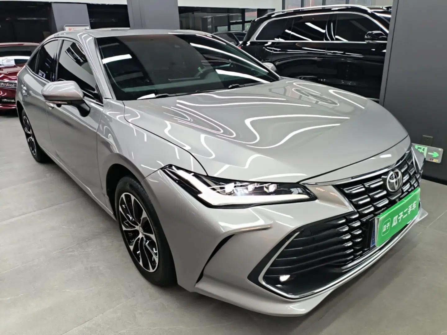 Toyota Avalon 2022 2.0L Ambition Edition — миниатюра 3