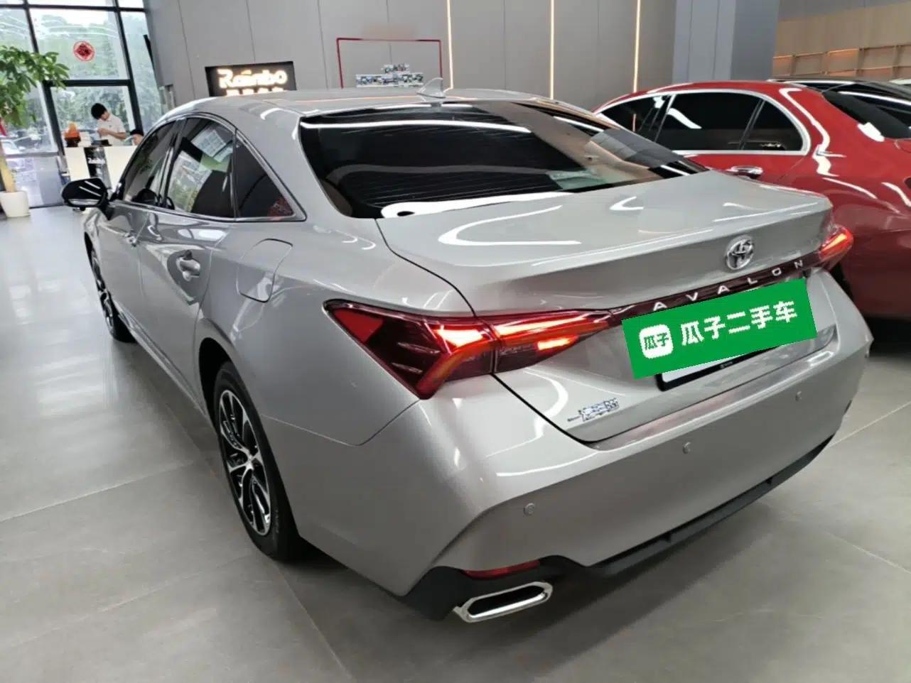 Toyota Avalon 2022 2.0L Ambition Edition — миниатюра 4
