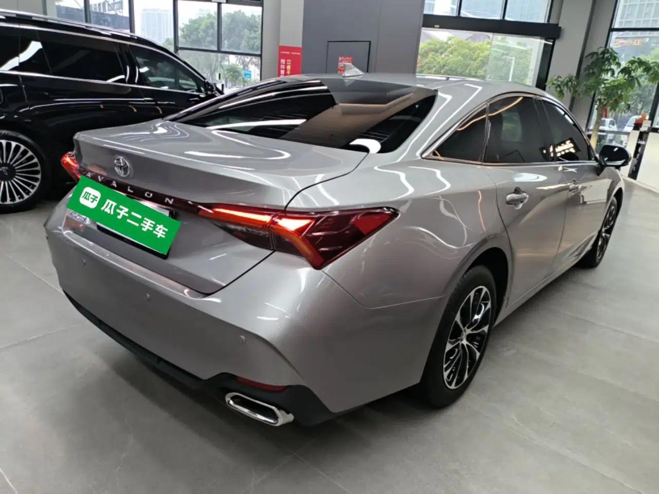 Toyota Avalon 2022 2.0L Ambition Edition — миниатюра 6