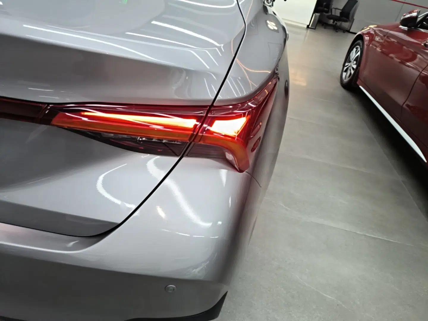 Toyota Avalon 2022 2.0L Ambition Edition — миниатюра 9