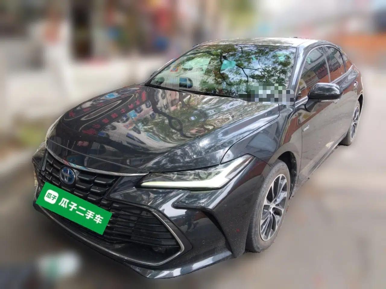 Toyota Avalon 2022 Dual-Engine 2.5L Luxury Edition — миниатюра 1
