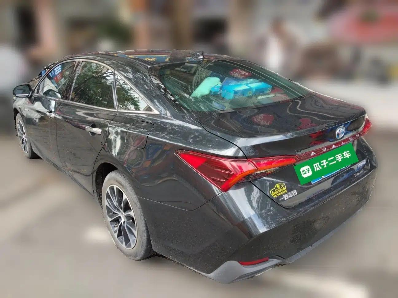 Toyota Avalon 2022 Dual-Engine 2.5L Luxury Edition — миниатюра 4