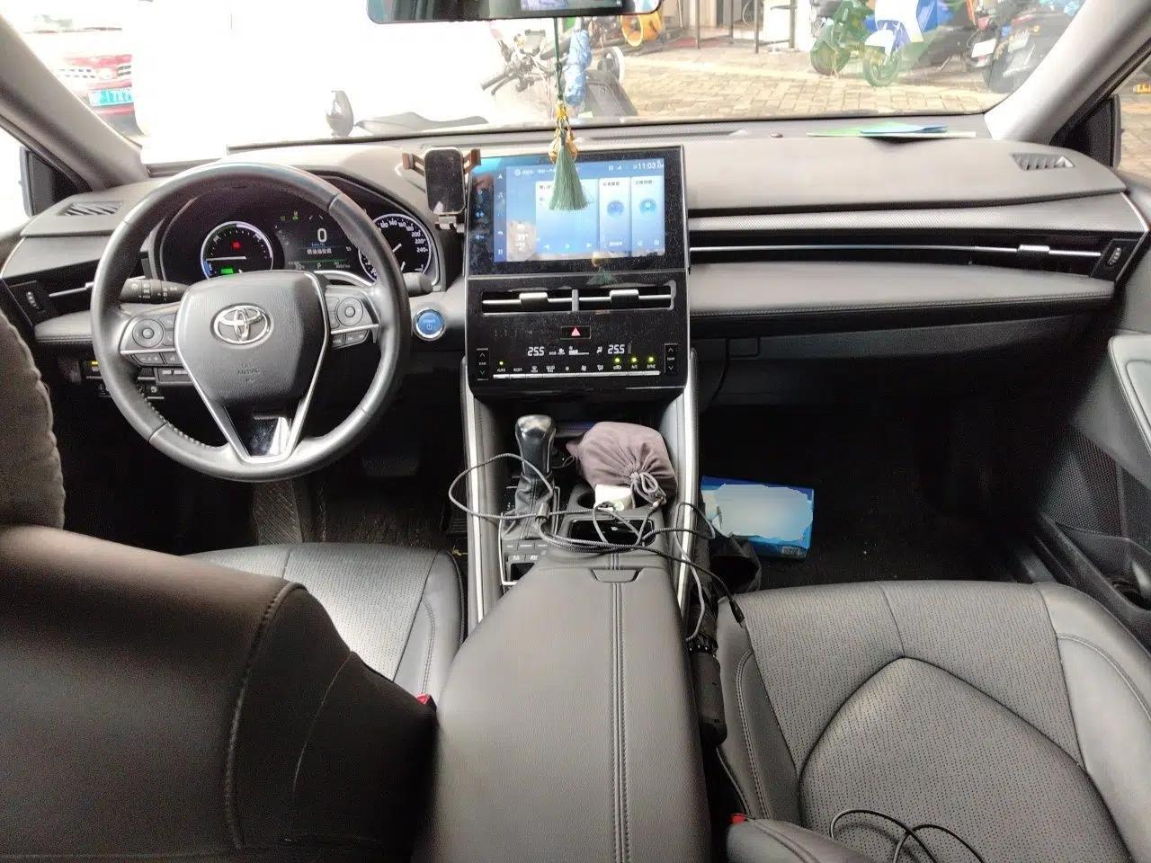 Toyota Avalon 2022 Dual-Engine 2.5L Luxury Edition — миниатюра 9