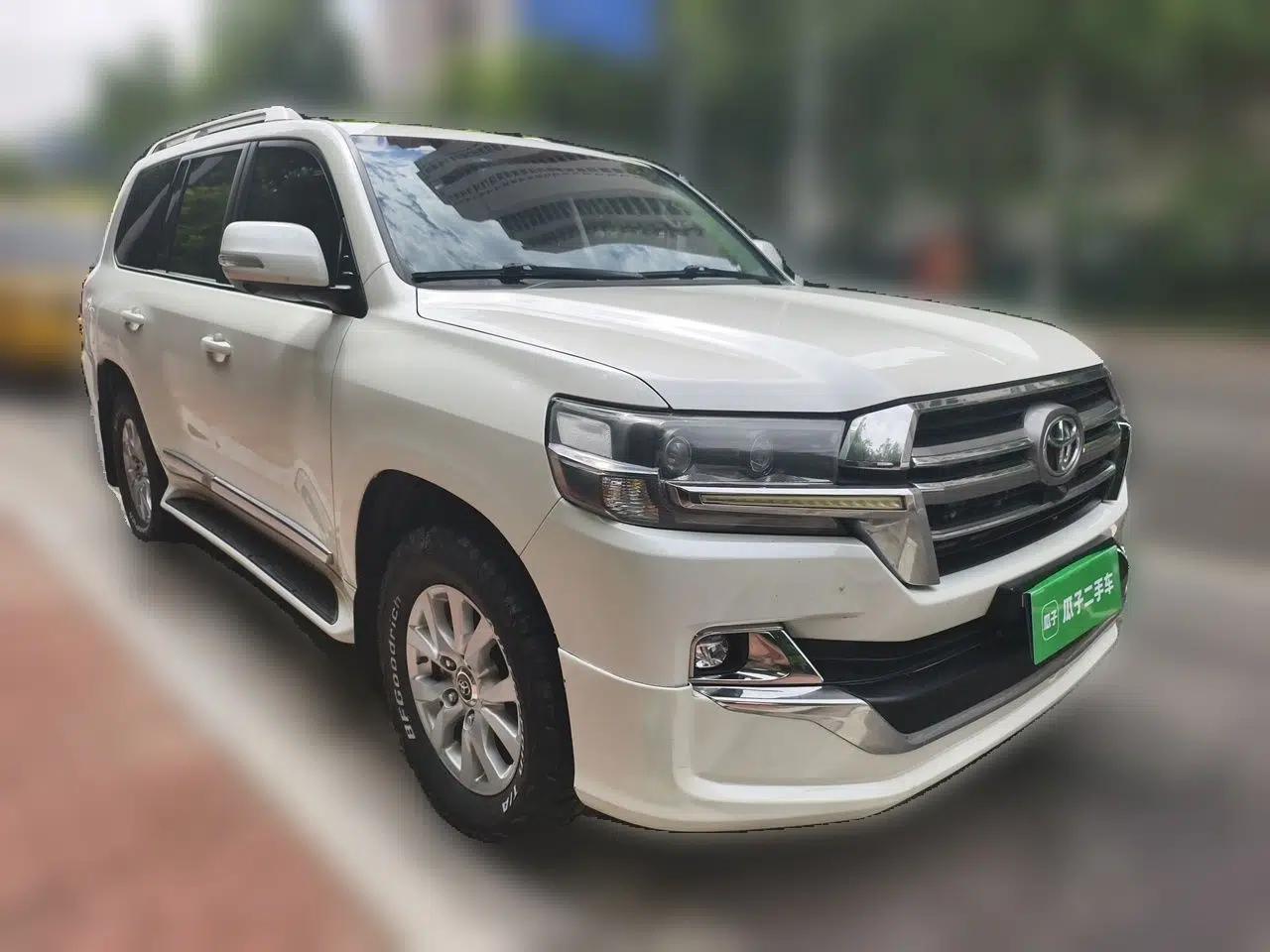 Toyota Land Cruiser 2019 4.0L Iron Wheels Refrigerator with Electric Base Basic Version—Middle East — миниатюра 3