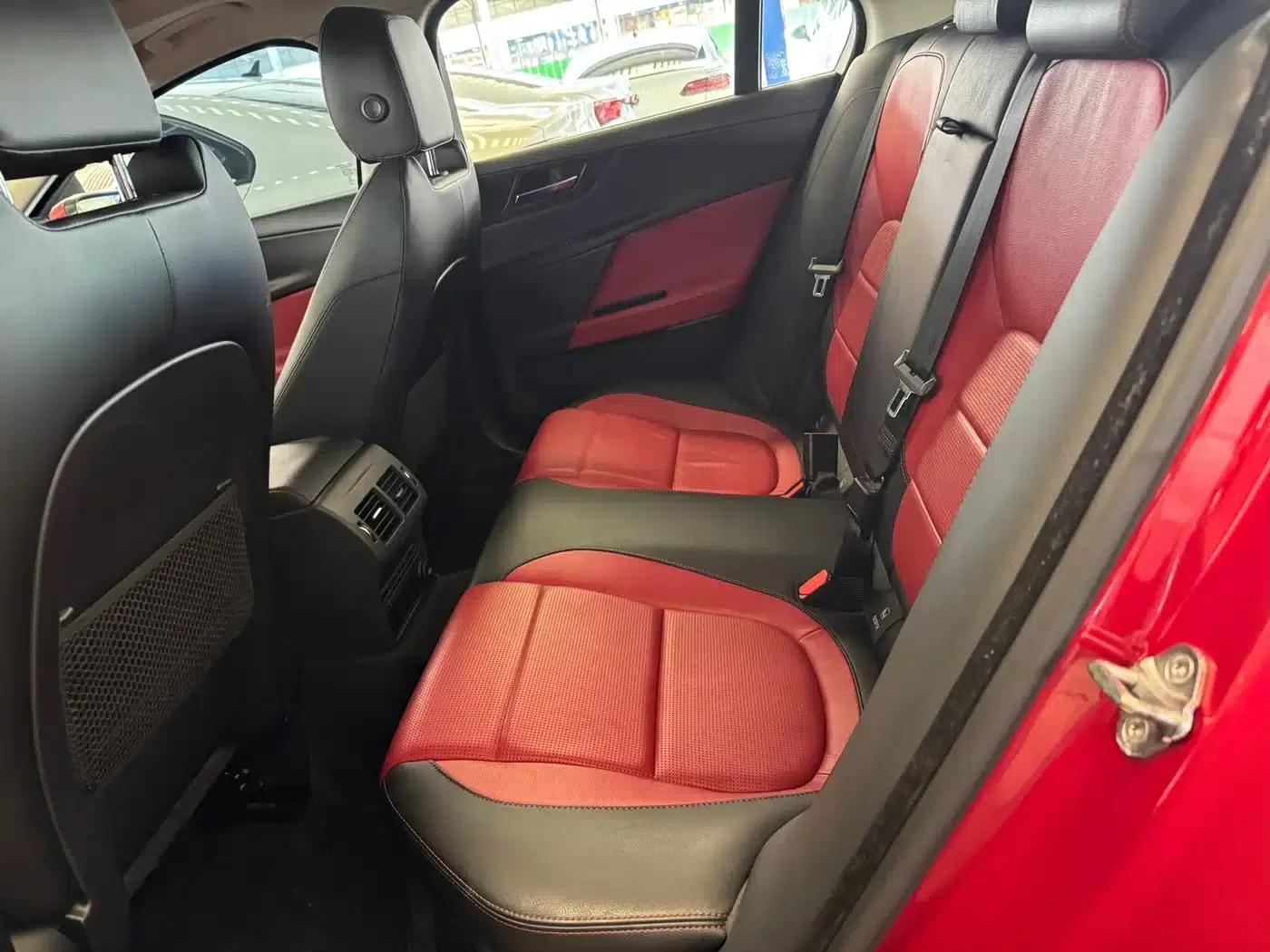 Jaguar XE 2015 2.0T 200PS R-Sport — миниатюра 7