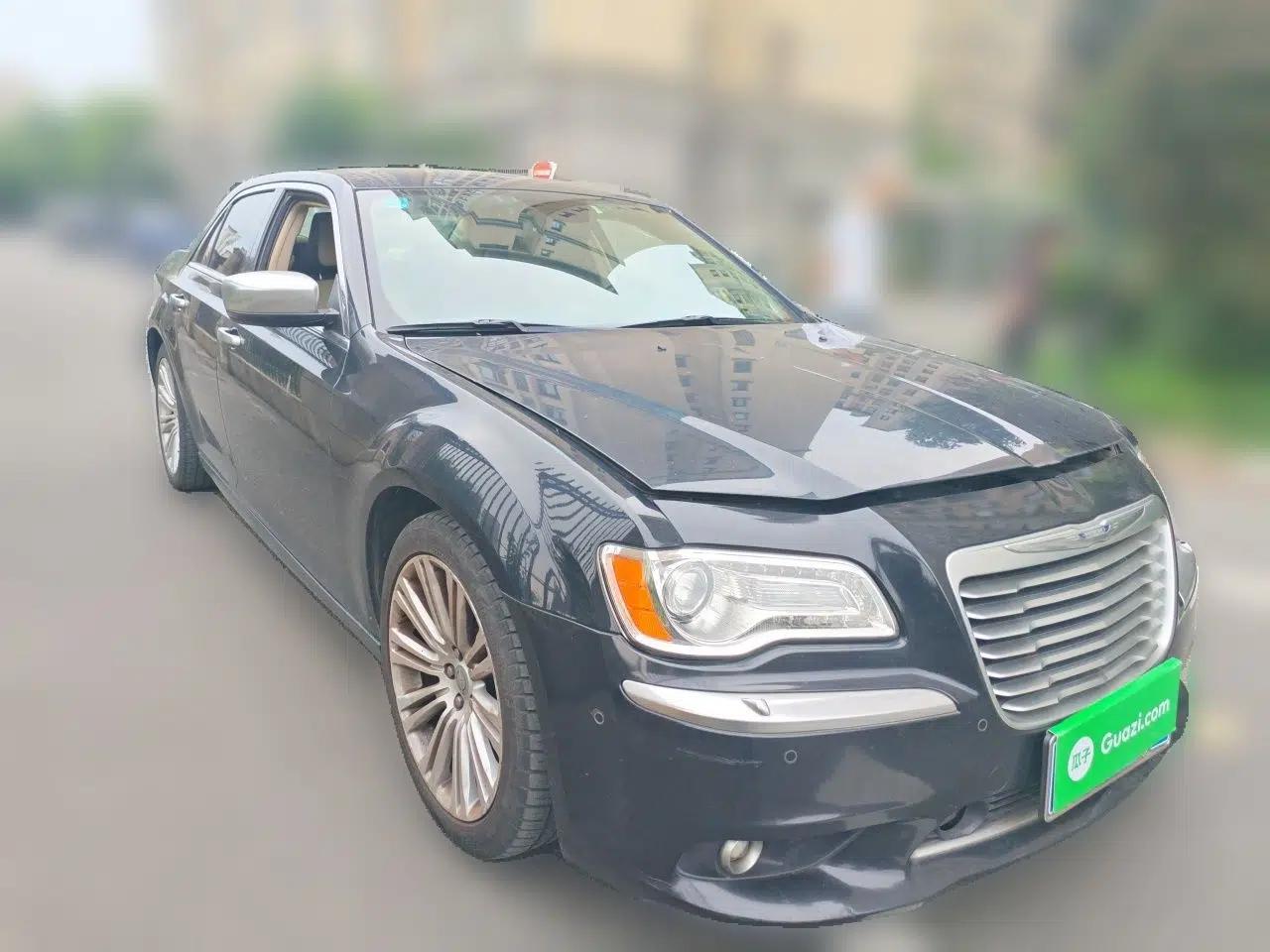 Chrysler 300C 2014 3.0L Excellence Edition — миниатюра 3