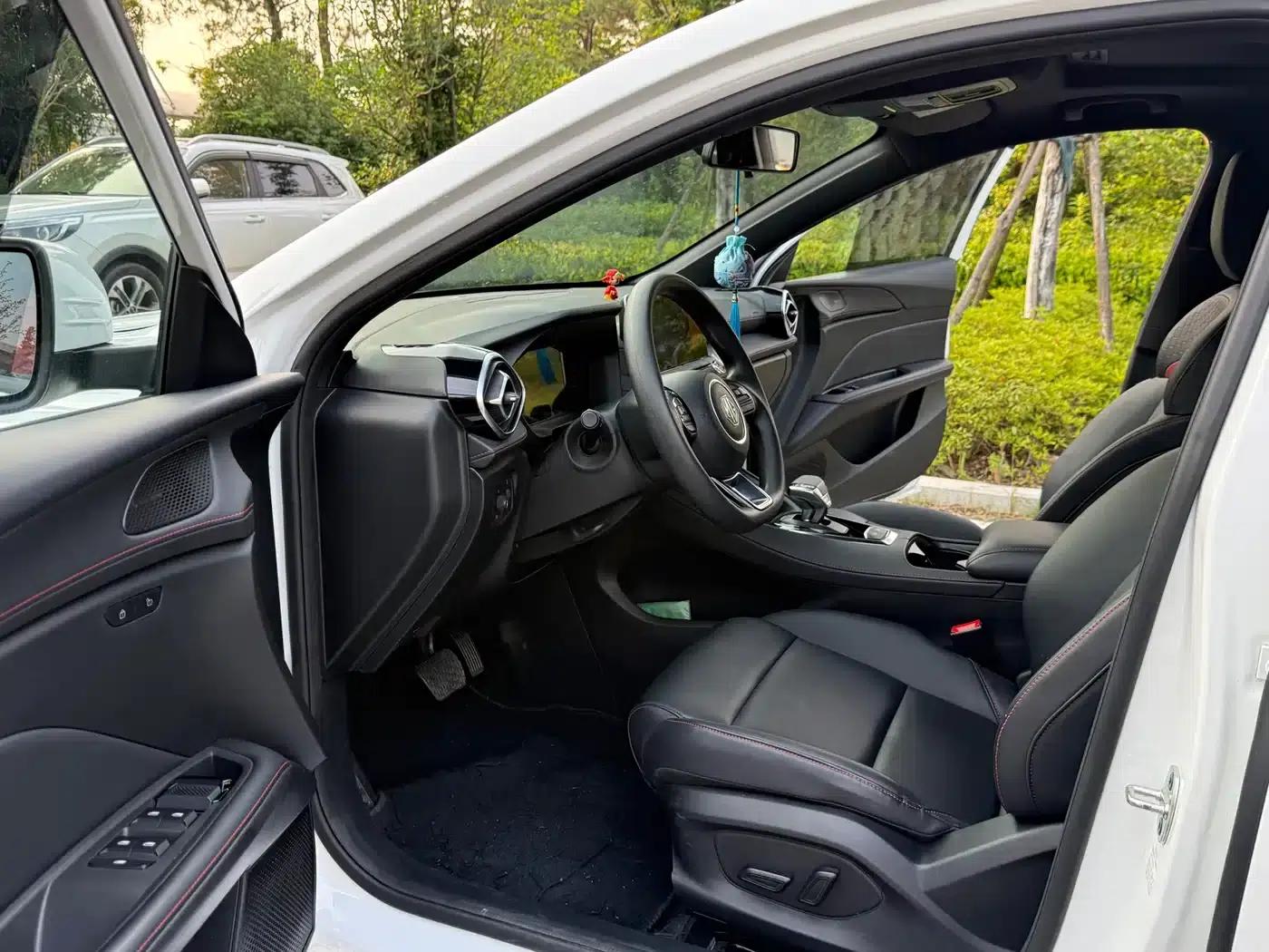 MG5 2025 300TGI Global Flagship Edition — миниатюра 10