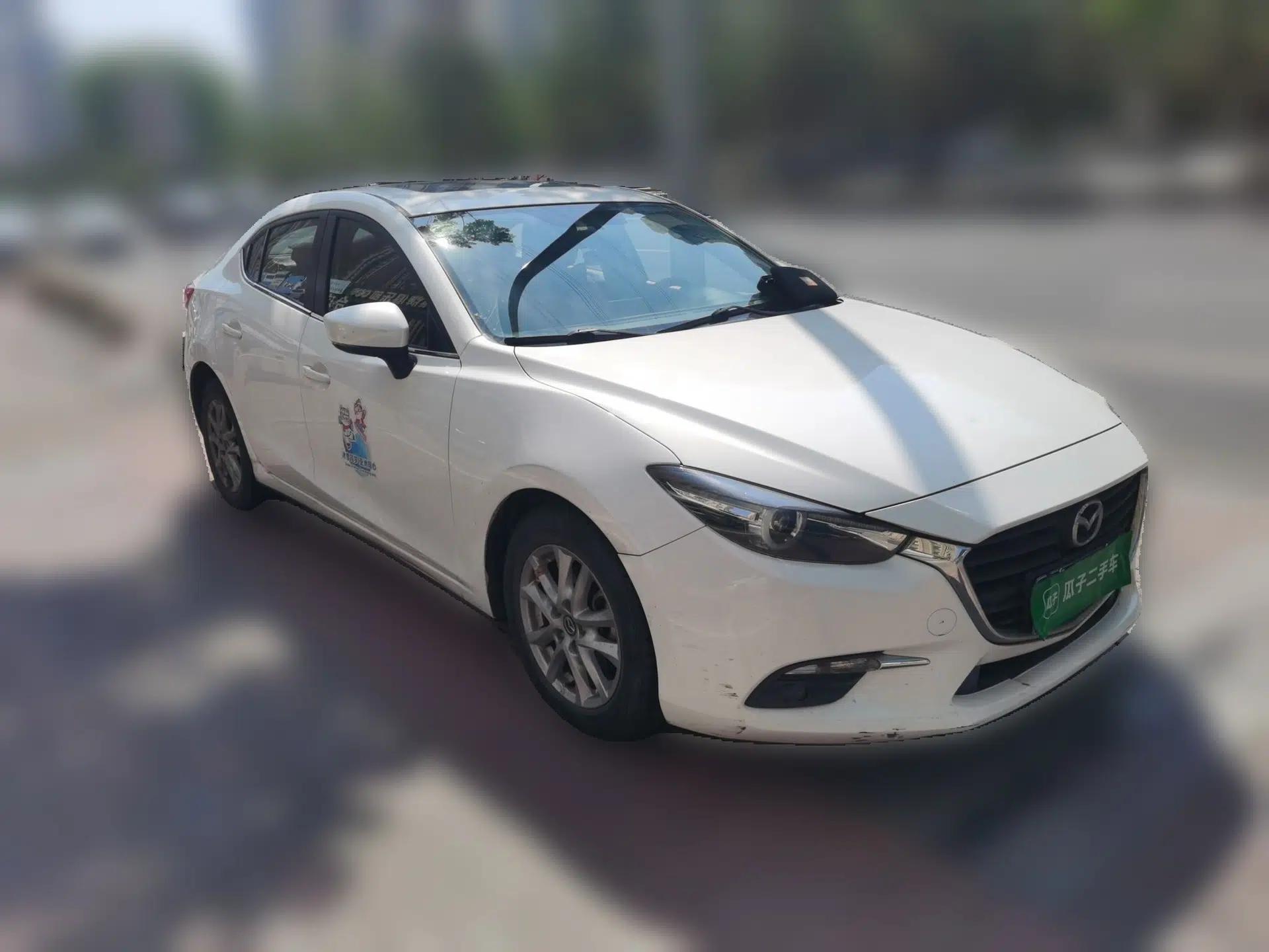 Mazda 3 Axela 2017 Sedan 1.5L Automatic Luxury Model Emission Standard China V — миниатюра 3