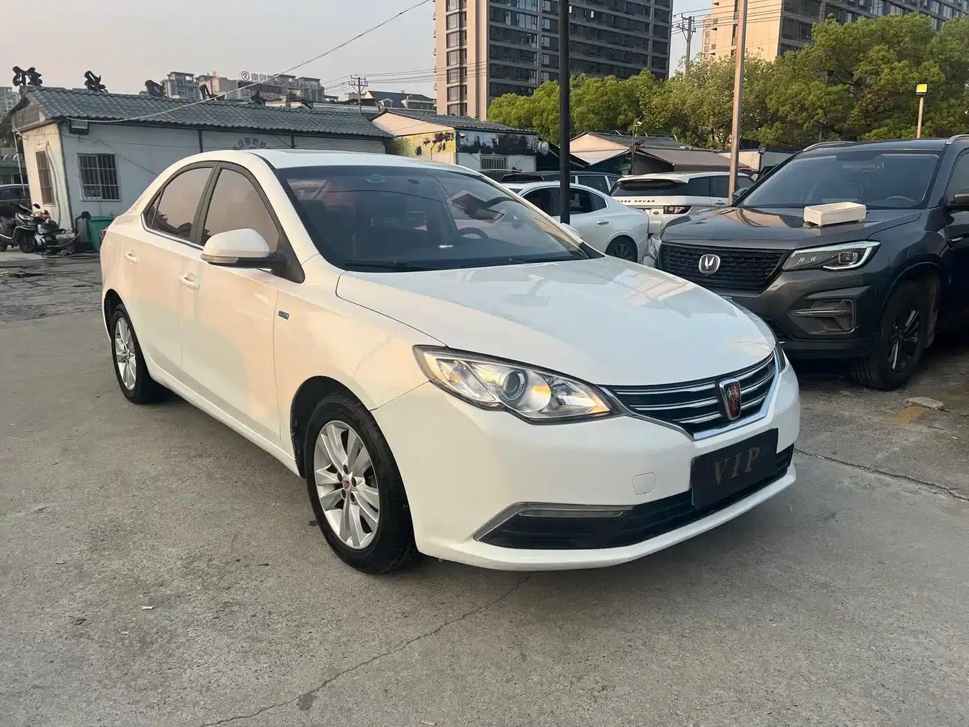 Roewe 360 2015 1.5L Automatic Deluxe Edition — миниатюра 3