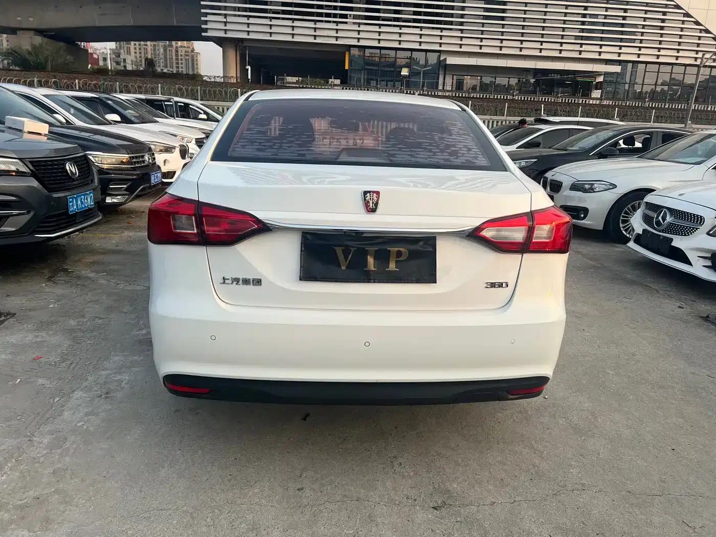 Roewe 360 2015 1.5L Automatic Deluxe Edition — миниатюра 7