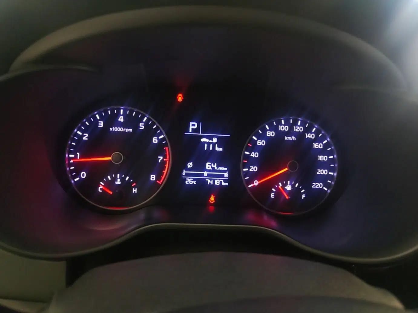 Kia K2 2017 Sedan 1.4L Automatic Transmission 15th Anniversary Special Edition GLS — миниатюра 14
