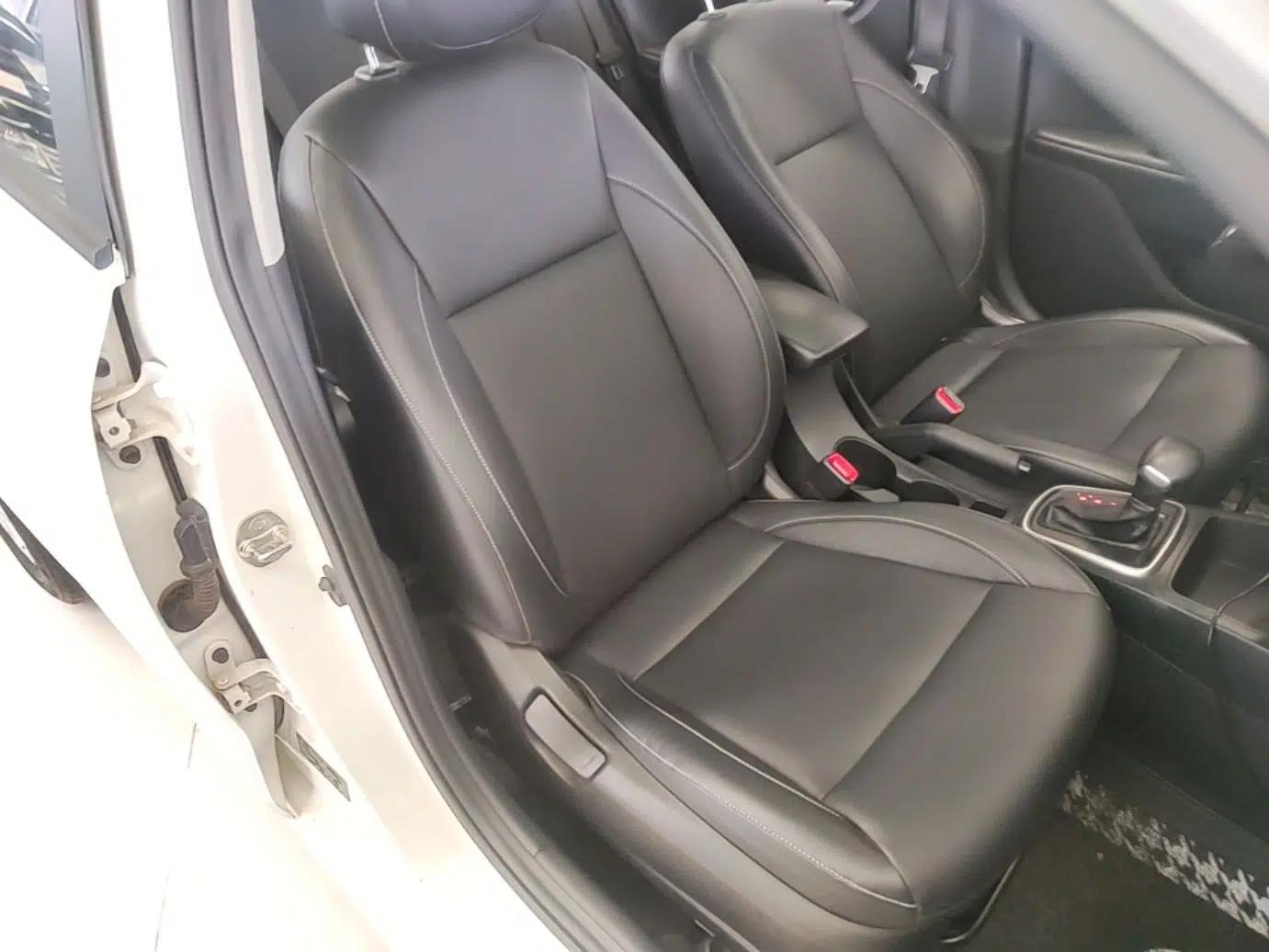 Kia K2 2017 Sedan 1.4L Automatic Transmission 15th Anniversary Special Edition GLS — миниатюра 19