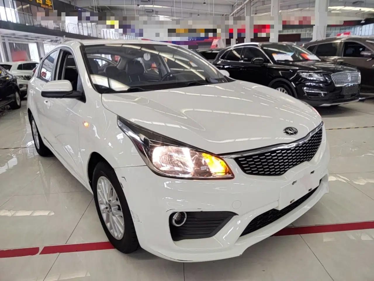 Kia K2 2017 Sedan 1.4L Automatic Transmission 15th Anniversary Special Edition GLS — миниатюра 3