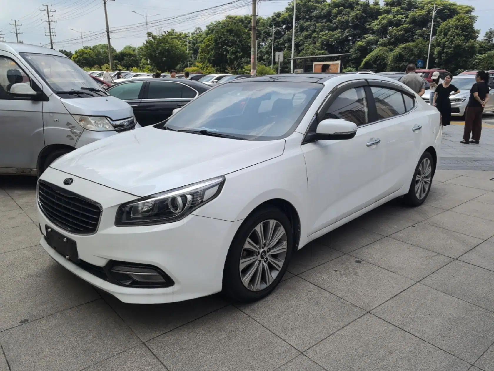 Kia K4 2015 1.8L Automatic DLX Special — миниатюра 1
