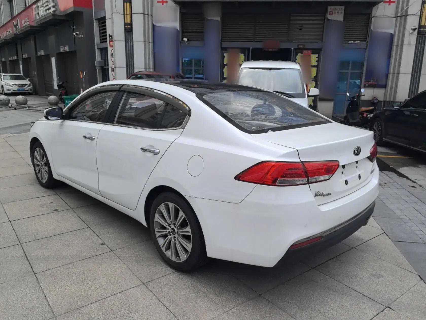 Kia K4 2015 1.8L Automatic DLX Special — миниатюра 4