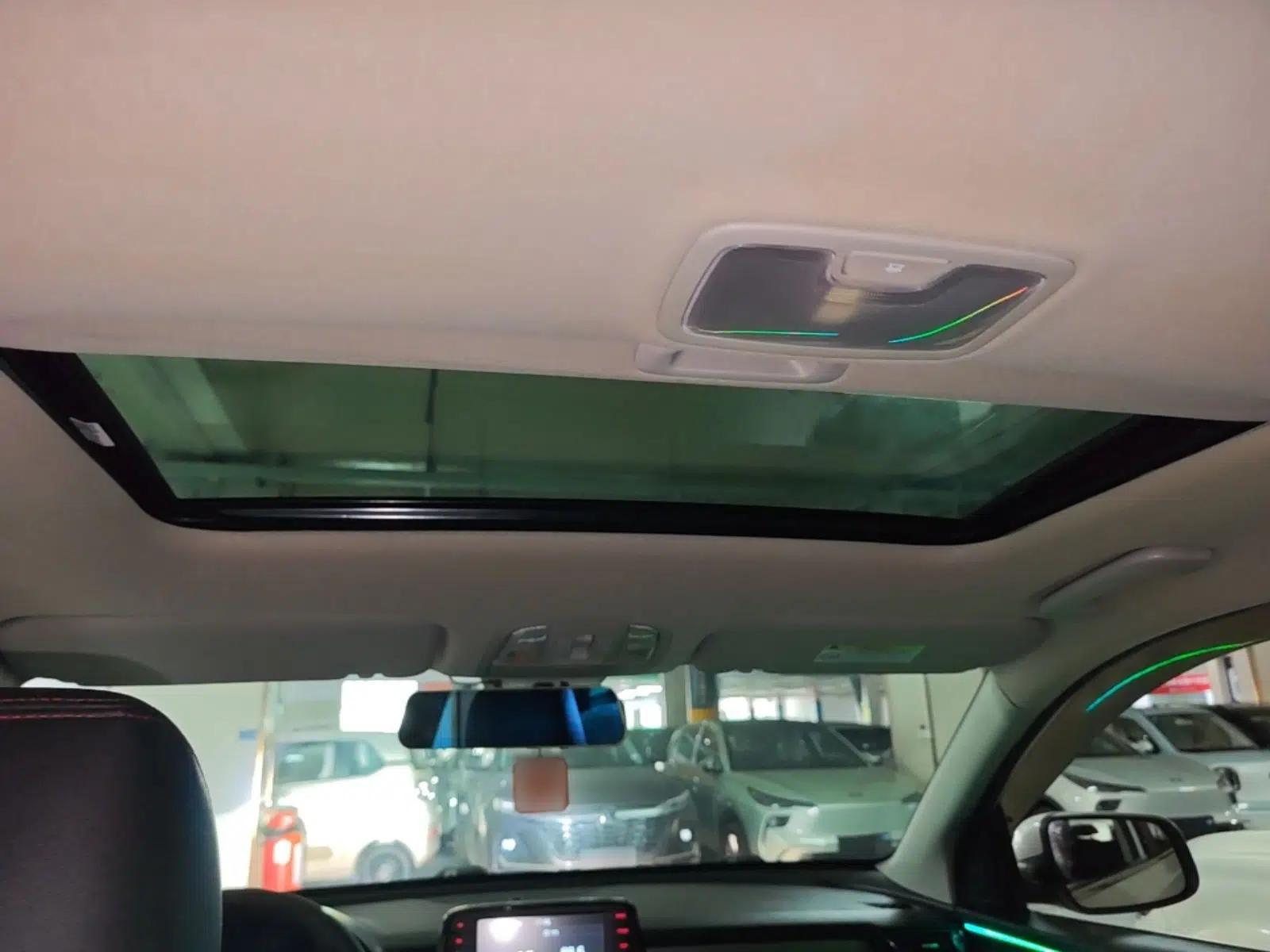 Kia KX7 2017 2.0L Automatic 2WD GL 5 Seats — миниатюра 26