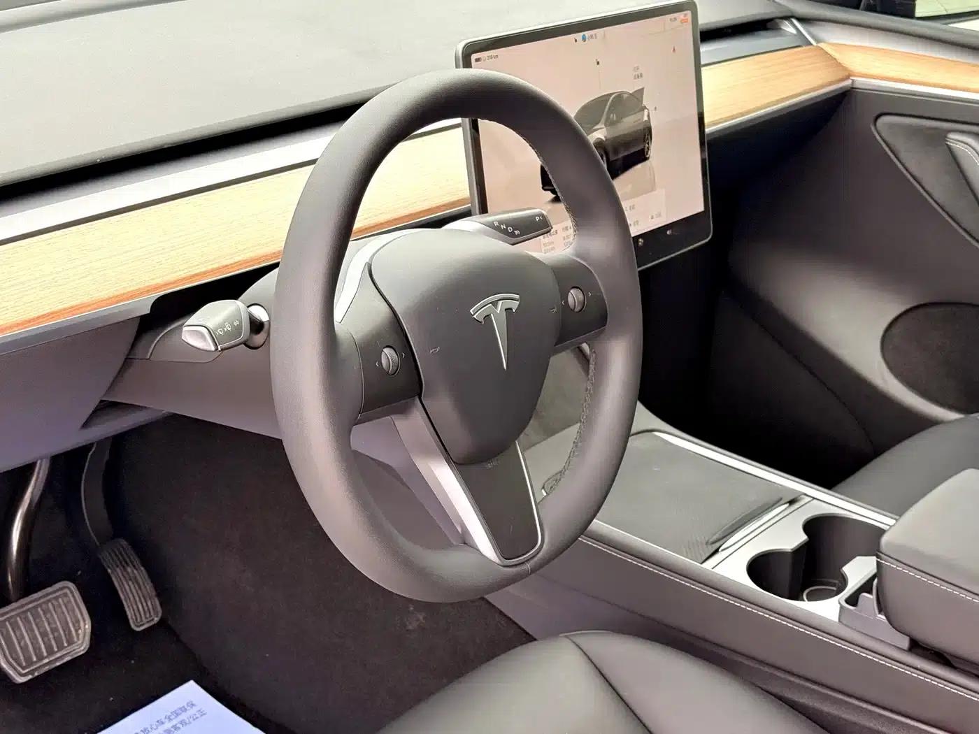 Model Y 2022 Facelift Rear-Wheel Drive Version — миниатюра 11