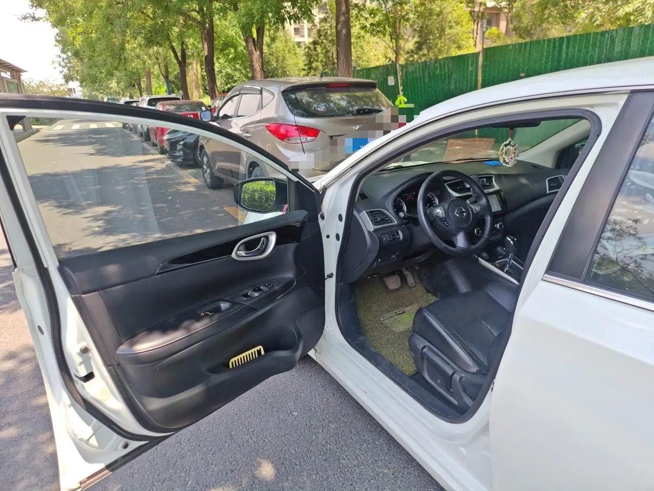 Nissan Sylphy 2018 1.6XV CVT Deluxe Edition — миниатюра 16