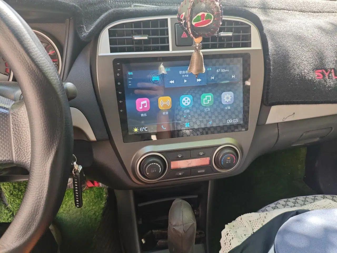 Nissan Sylphy 2018 Classic 1.6XE+ CVT Leading Edition — миниатюра 13