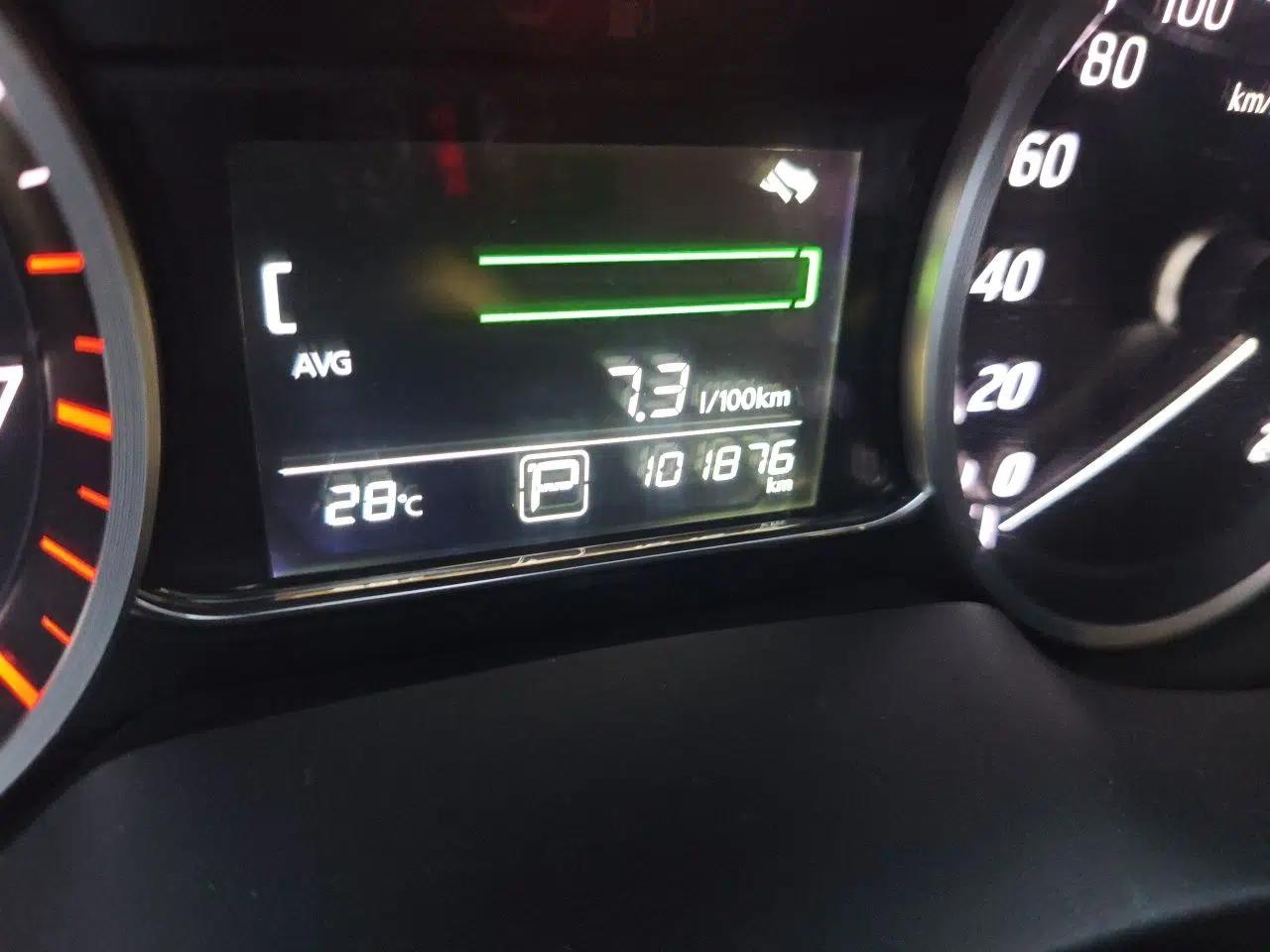 Nissan Sylphy 2016 1.8XV CVT Prestige Edition — миниатюра 12