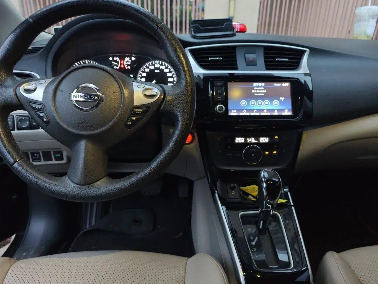 Nissan Sylphy 2016 1.8XV CVT Prestige Edition — миниатюра 9