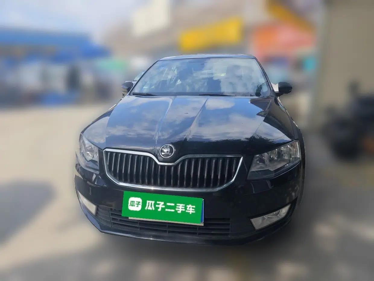 Skoda Octavia 2015 1.6L Automatic Yijie Edition — миниатюра 2