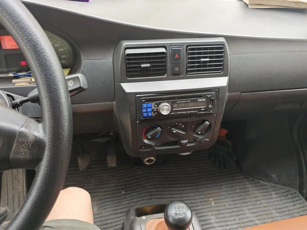 Wuling Rongguang 2012 1.5L Extended Basic Version — миниатюра 13