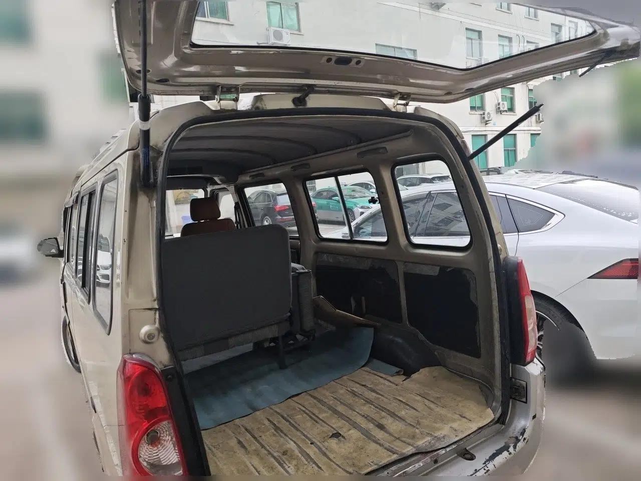 Wuling Rongguang 2012 1.5L Extended Basic Version — миниатюра 19