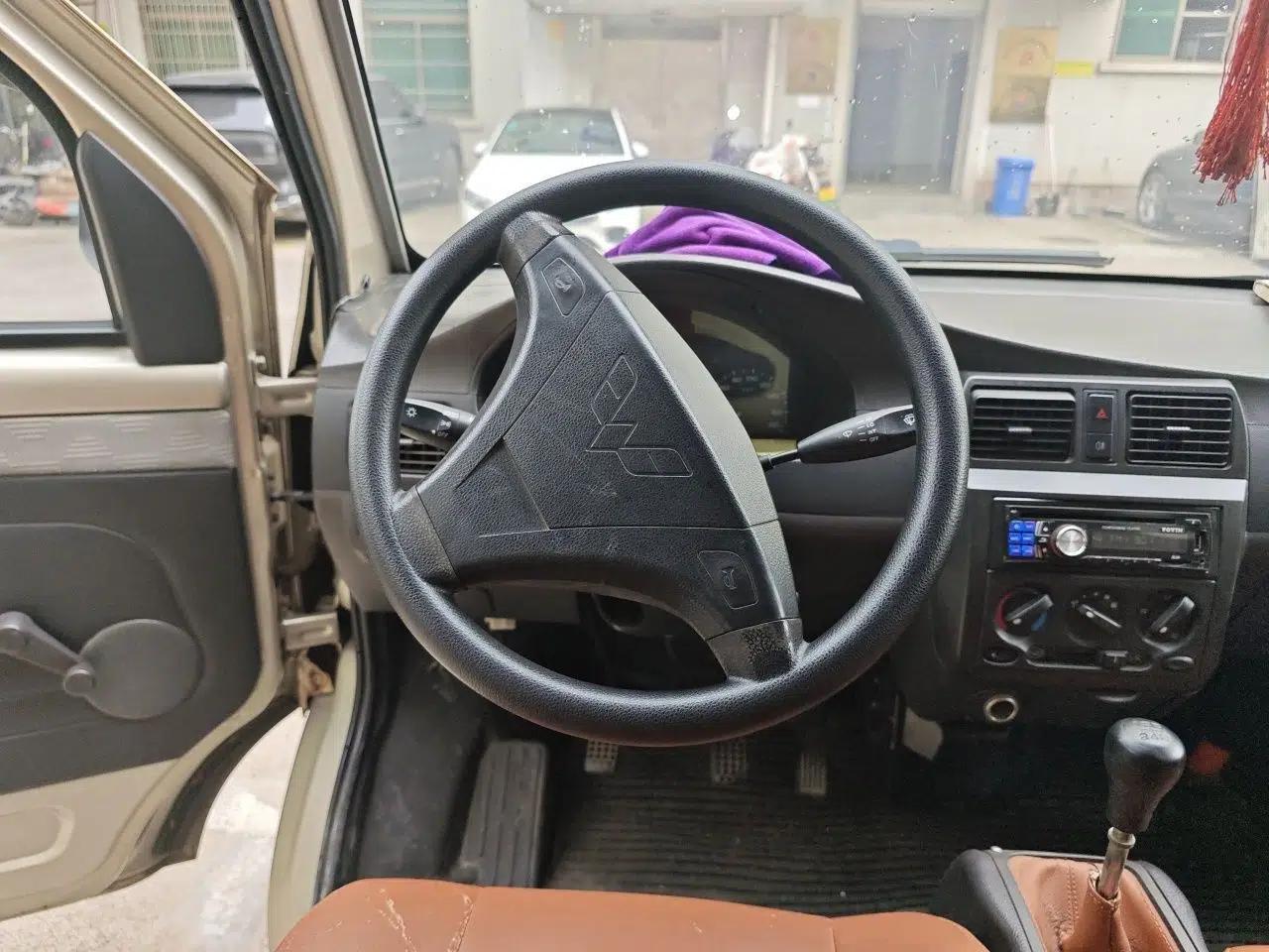 Wuling Rongguang 2012 1.5L Extended Basic Version — миниатюра 10
