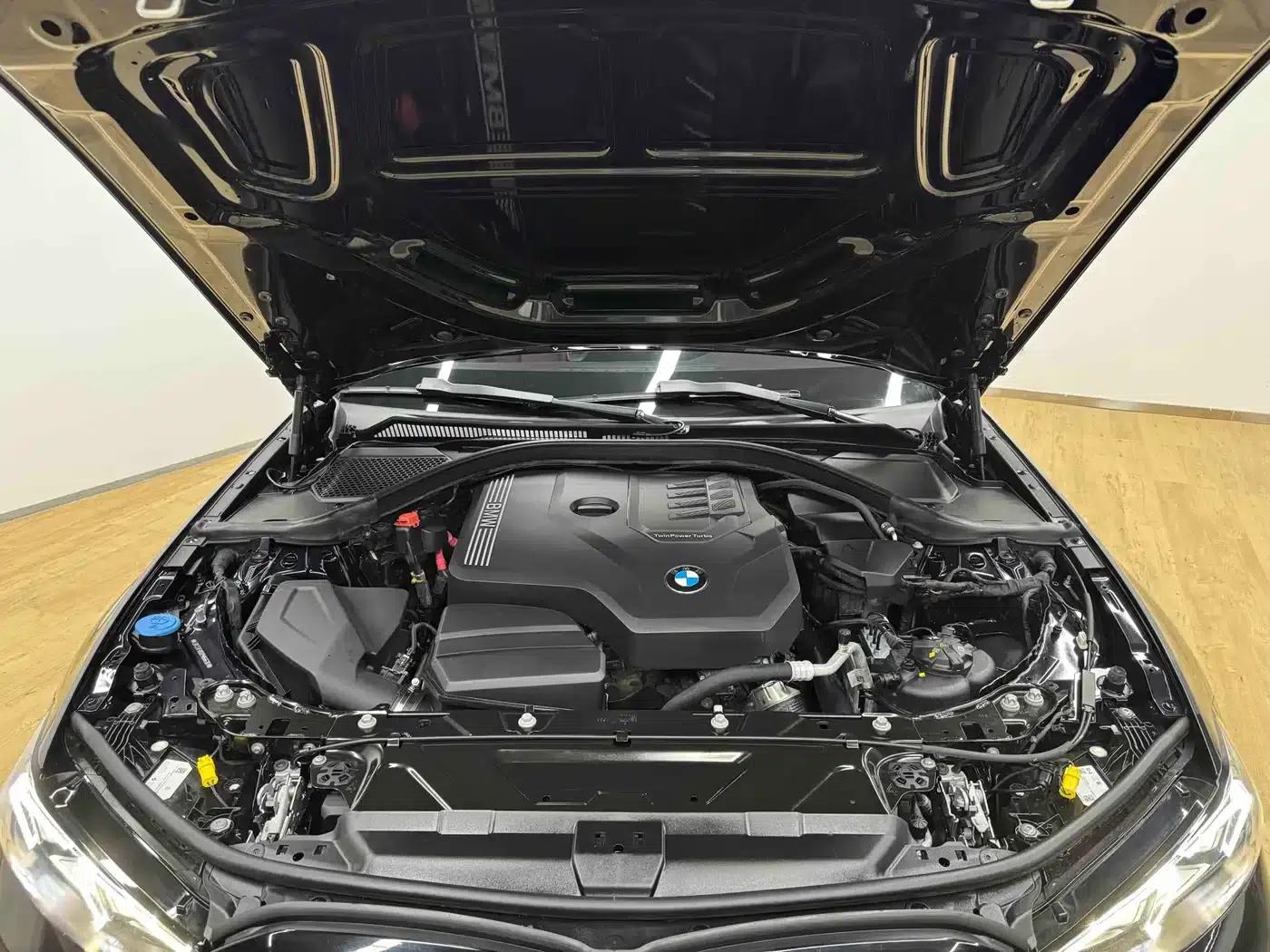 2023 BMW 3 Series 325Li M Sport Package — миниатюра 7
