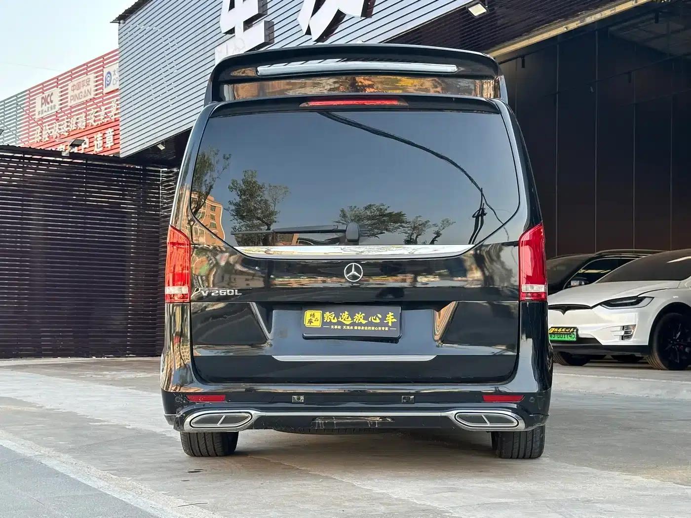 Mercedes-Benz V-Class 2018 V 260 L Premium Extended Edition (China VI Emission Standard) — миниатюра 5