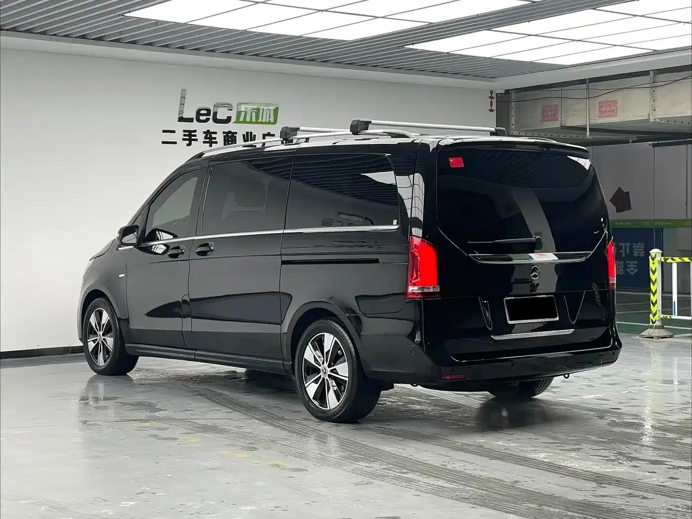 Mercedes-Benz V-Class 2020 V 260 Premium Edition — миниатюра 6