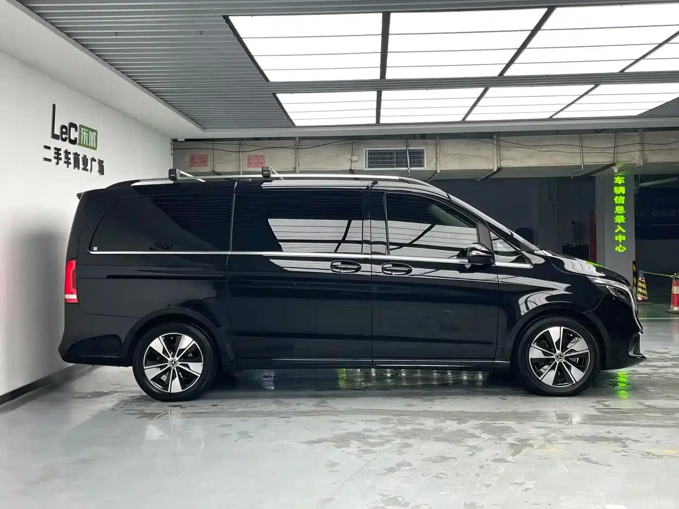 Mercedes-Benz V-Class 2020 V 260 Premium Edition — миниатюра 7