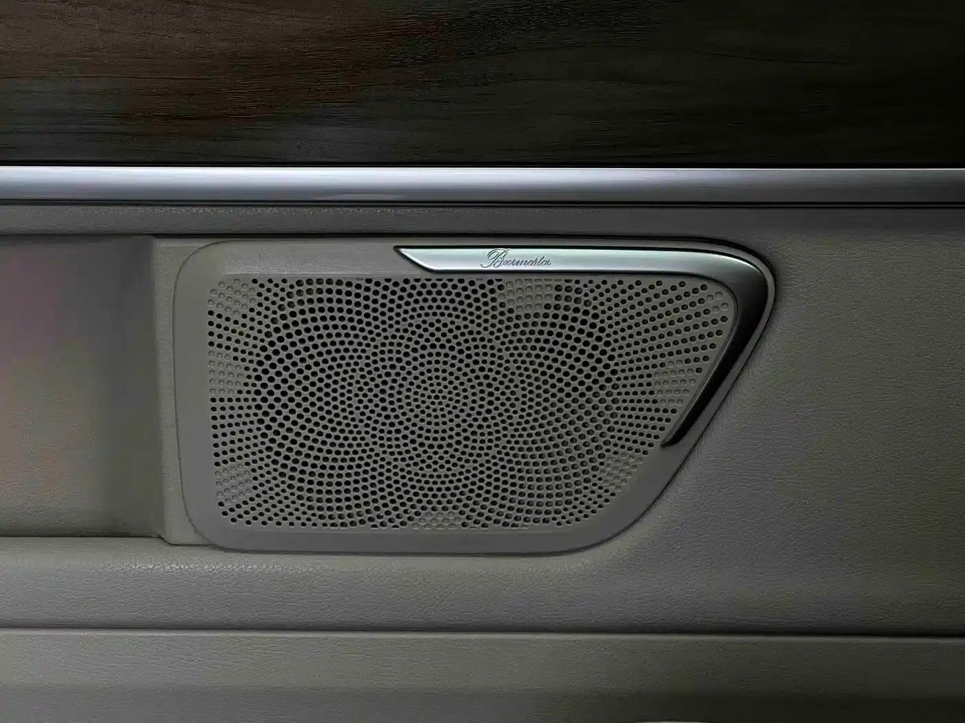 Mercedes-Benz V-Class 2022 V 260 L Long Wheelbase Luxury Edition — миниатюра 20