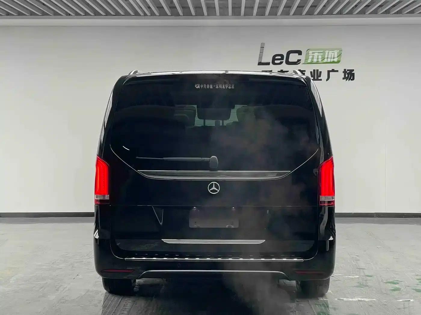 Mercedes-Benz V-Class 2022 V 260 L Long Wheelbase Luxury Edition — миниатюра 5