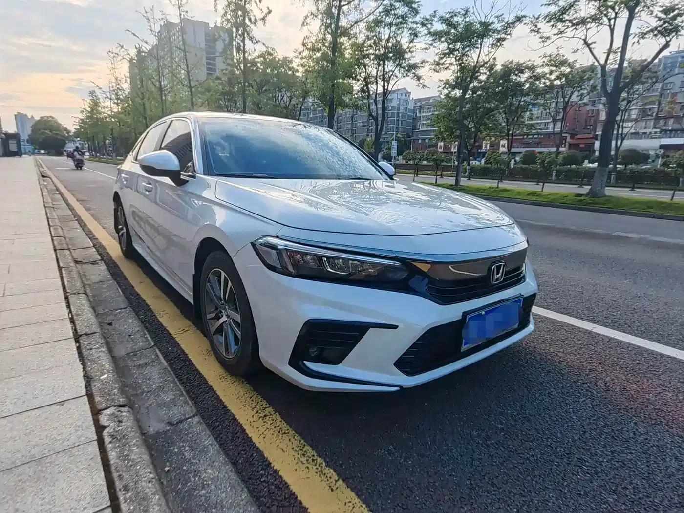 Civic 2023 240TURBO CVT Sporty Special Edition — миниатюра 3