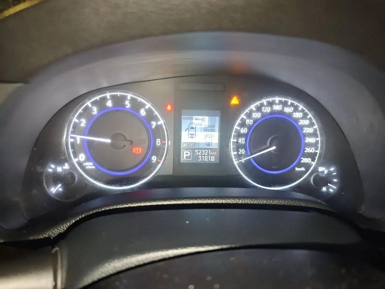 Infiniti Q60 2013 3.7L — миниатюра 11