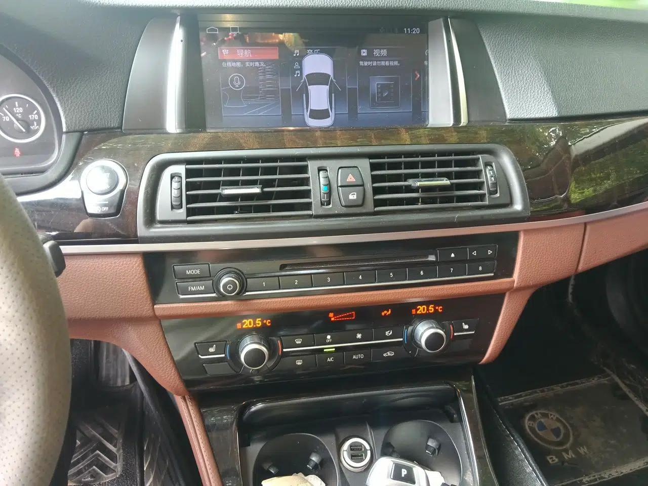 BMW 5 Series 2014 525Li Leading Model — миниатюра 13